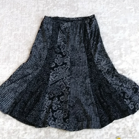 Alexis Savery A-Line Full Skirt SP (6-8) Black Gray - Picture 7 of 10